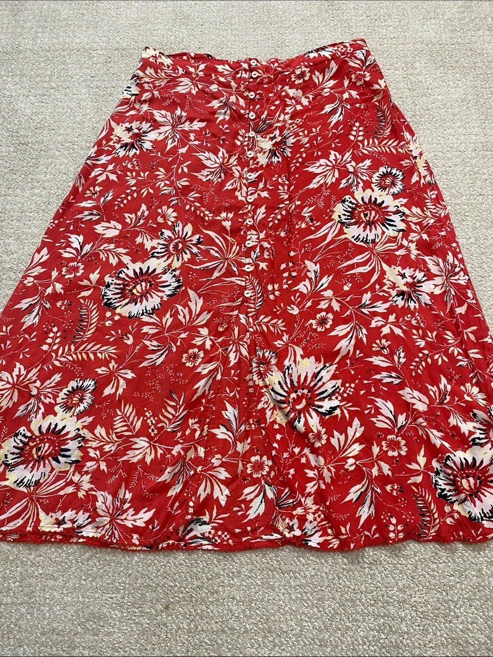 Free People Red Floral Midi Skirt with Front Slit Size L 100 Viscose